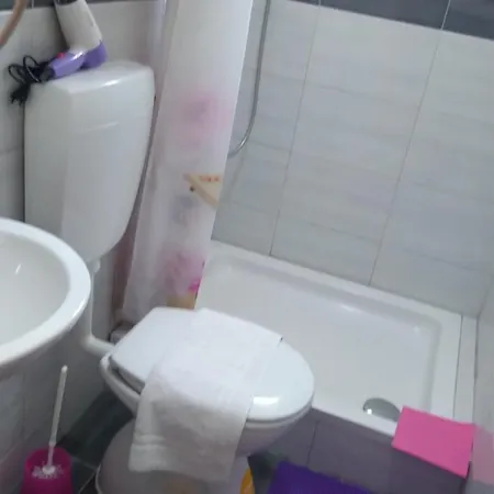 דירה Leza נאום